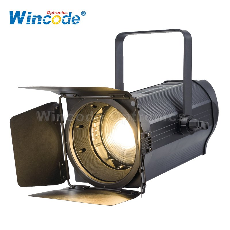 Светодиодный Fresnel светильник 300W/400W