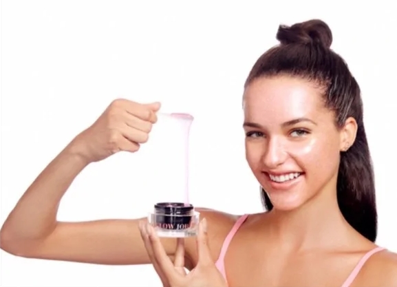 Hyaluronic Acid Radiance-Boosting Glitter Face Mask
