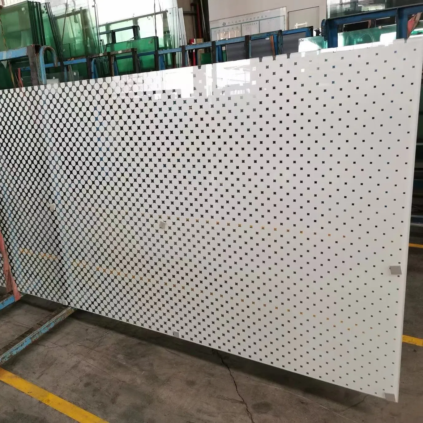 Decorative Gradient White Back Painted Glass for Wall Cladding Backsplashes Customized Wall Glass Sheet