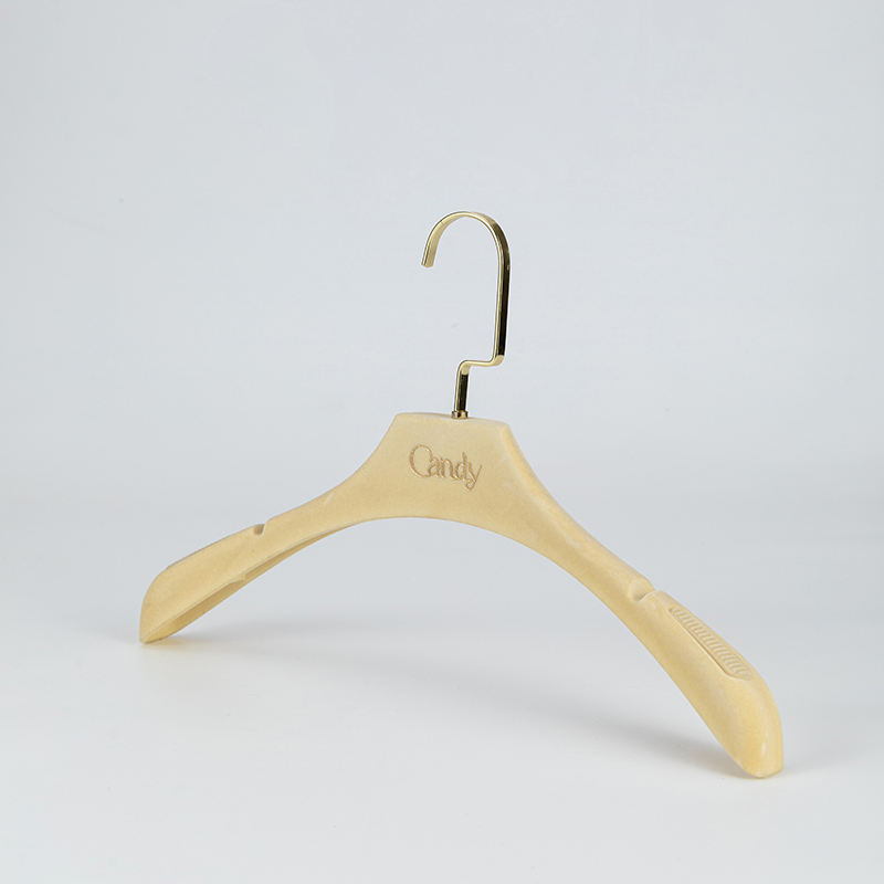 Wholesale Non Slip Clothes Velvet & Fabric Coat Hangers Velvet Suit Hangers for Clothing Store