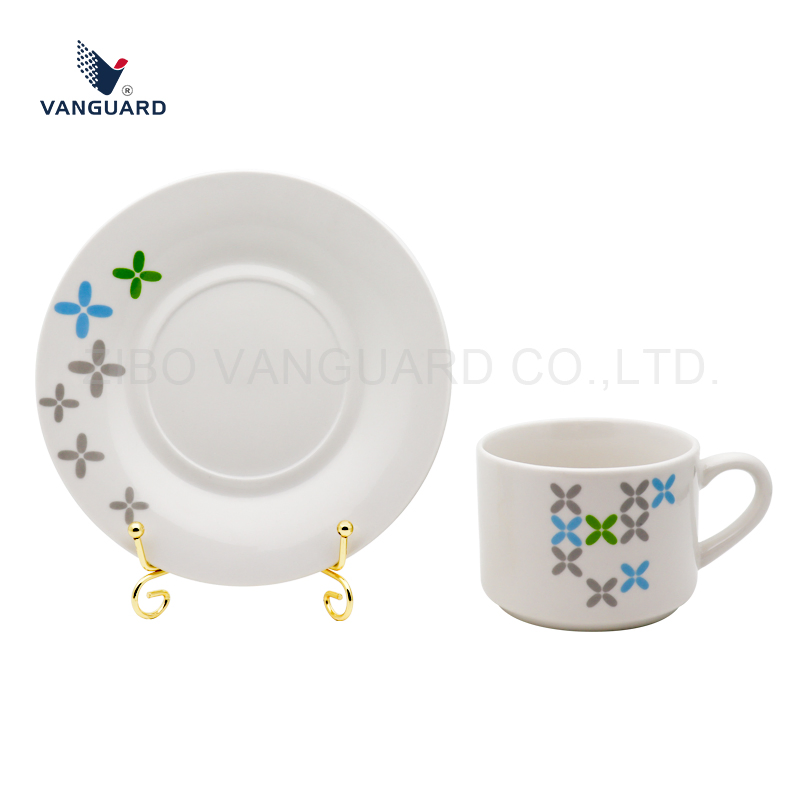 Фарфоровая чашка для кофе эспрессо с блюдцем