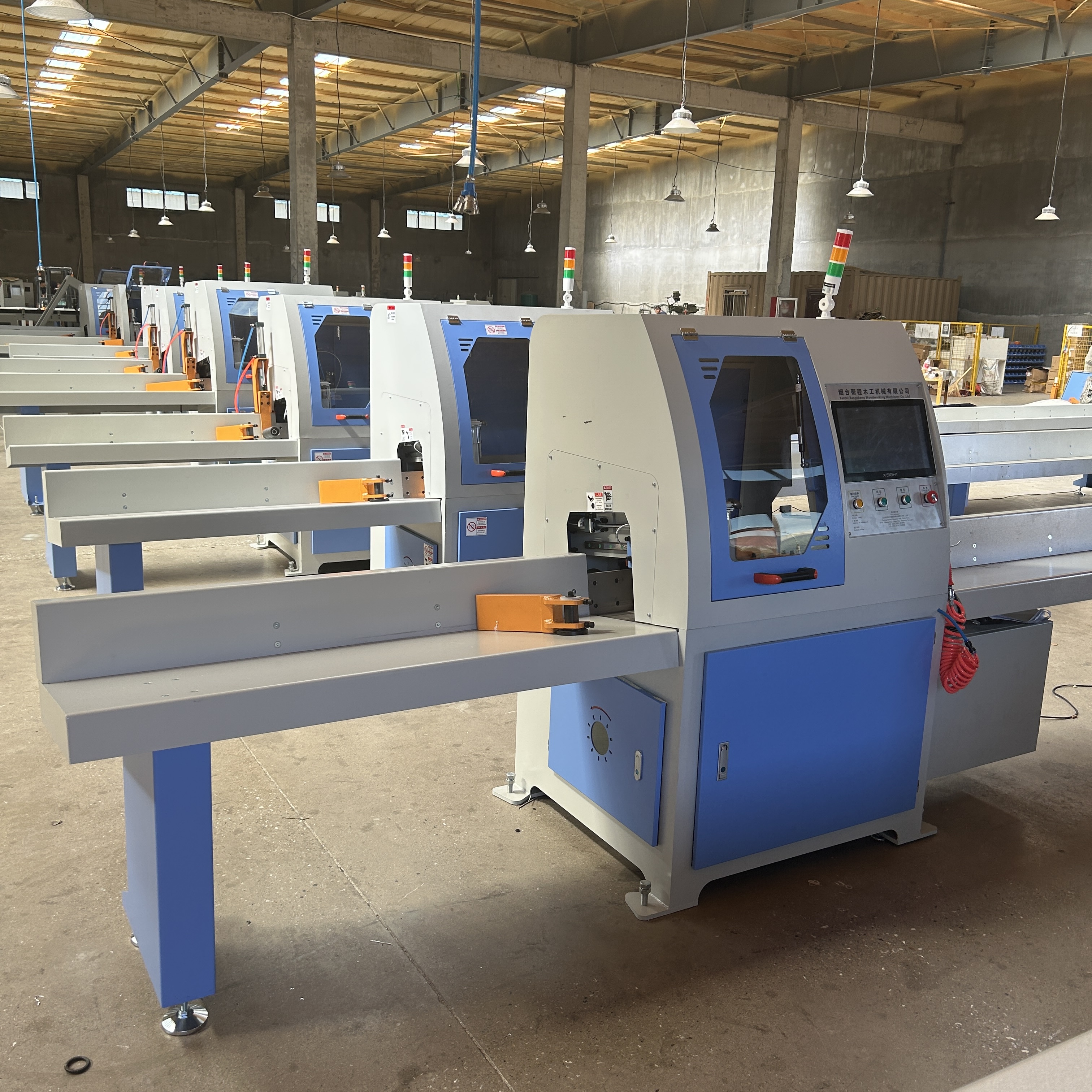 Пилорама ленточная настольная электрическая