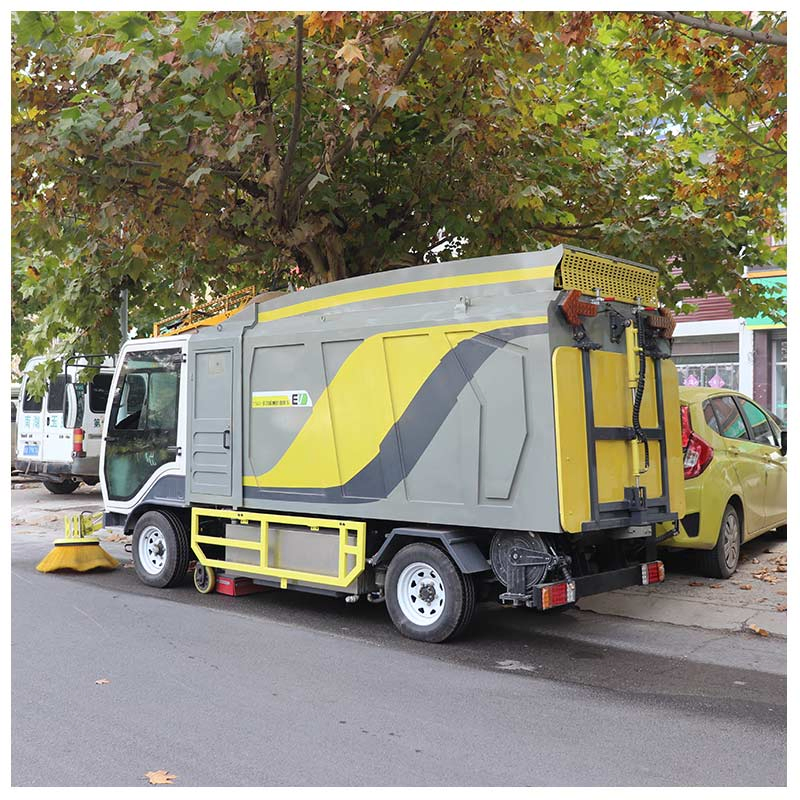 Electric Large Leaf Collecting Vehicle Suitable Landscaping Multifunctional Leaf Collector