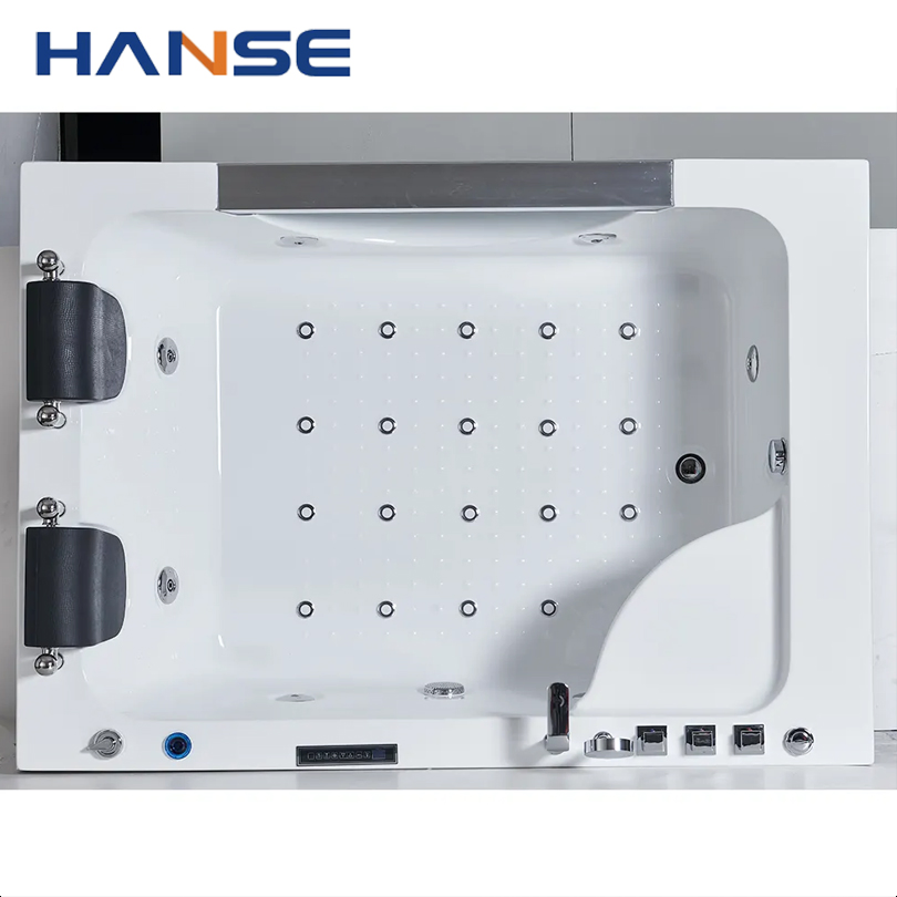 Большая джакузи с гидромассажем для двоих