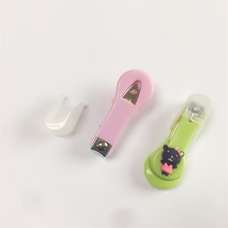 Newest Cartoon Carbon Steel Kids Professional Baby Plastic Nail Clipper Manufacturer