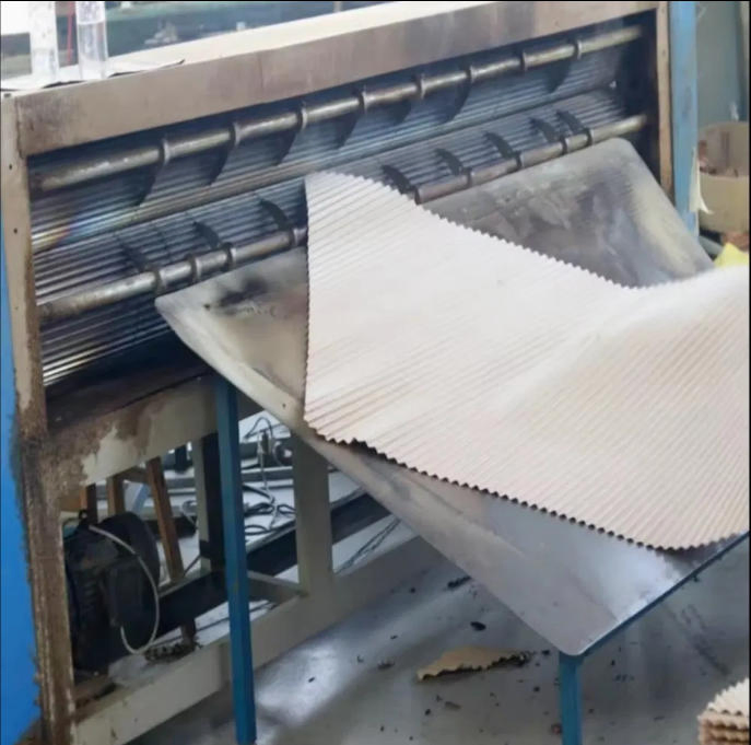 Flame Retardant Kraft Paper Is Used to Make Brown Cooling Pad Materials Flame Retardant Wet Curtain Base Paper