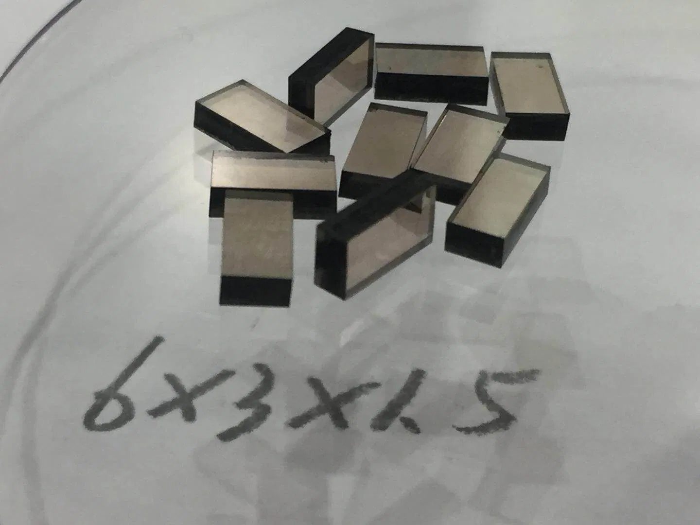 Пластина CVD алмазная 6x3x1.5 мм для инструмента