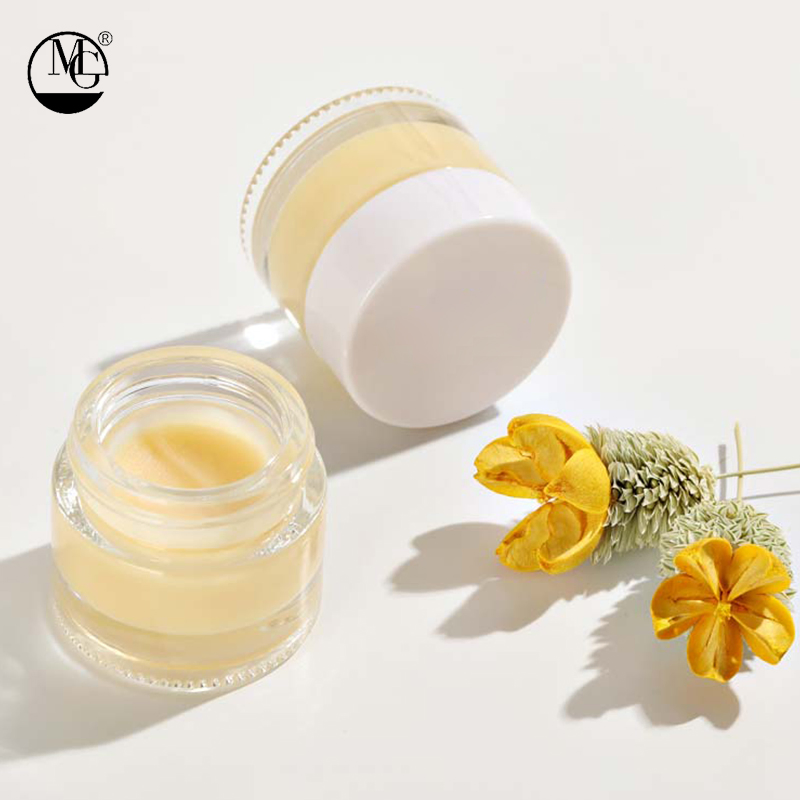 Nourishing Nighttime Lip Balm with Intensive Repair Formula