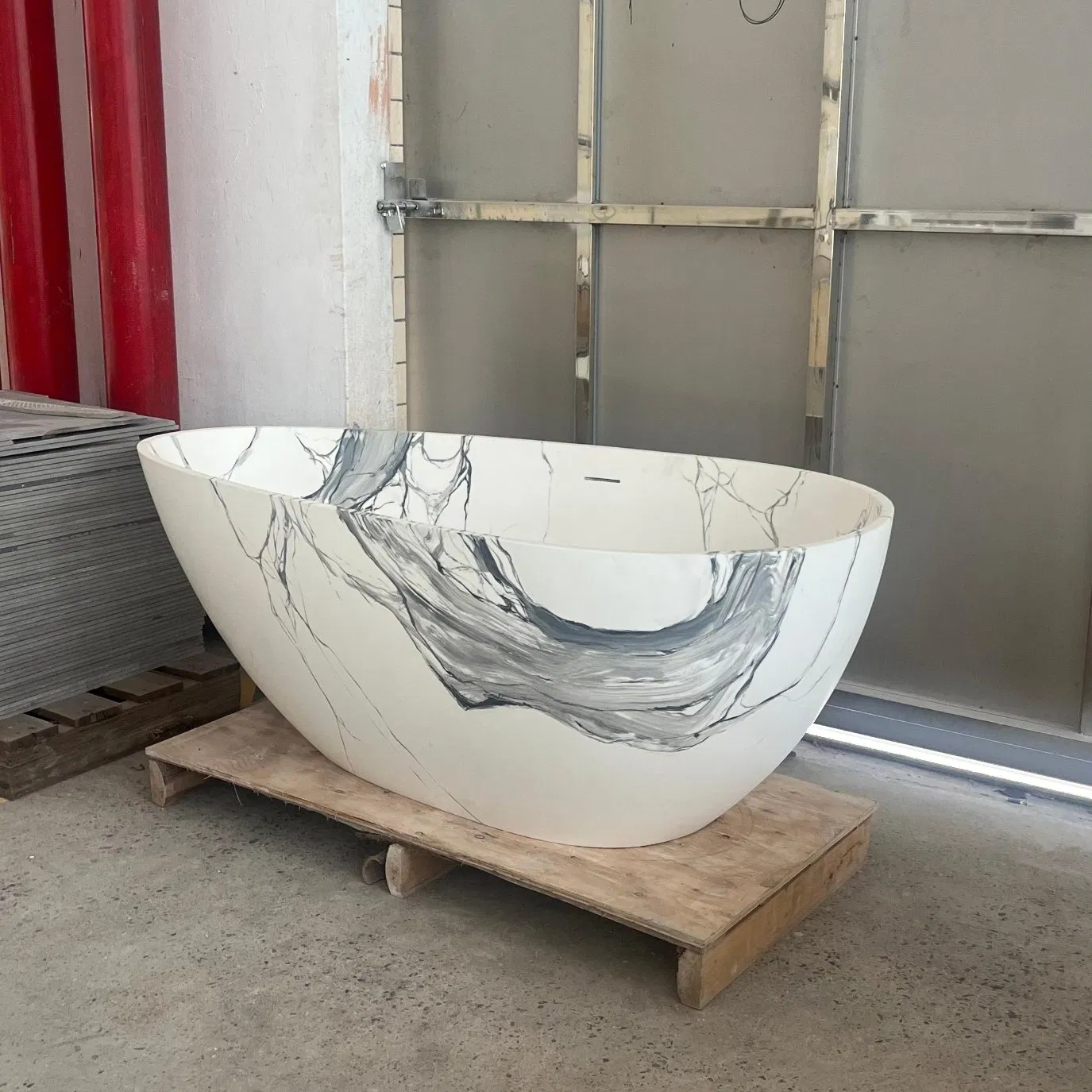 Мраморная ванна из композитного камня