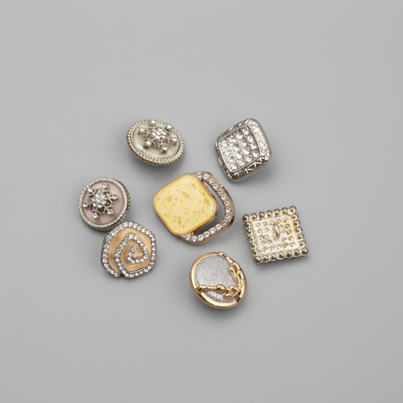 Пуговицы металлические для женской одежды и свитеров