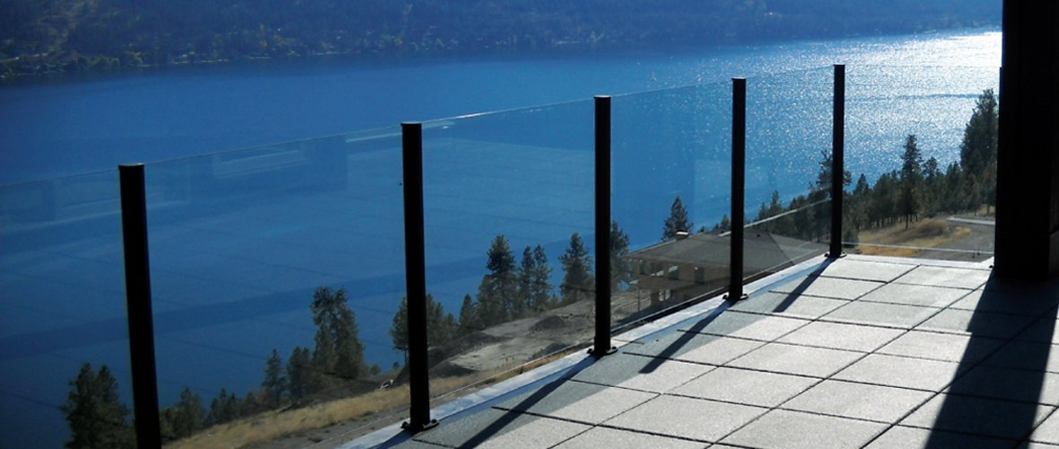 Rocky Terrace Glass Railing System U Channel Glass Fence