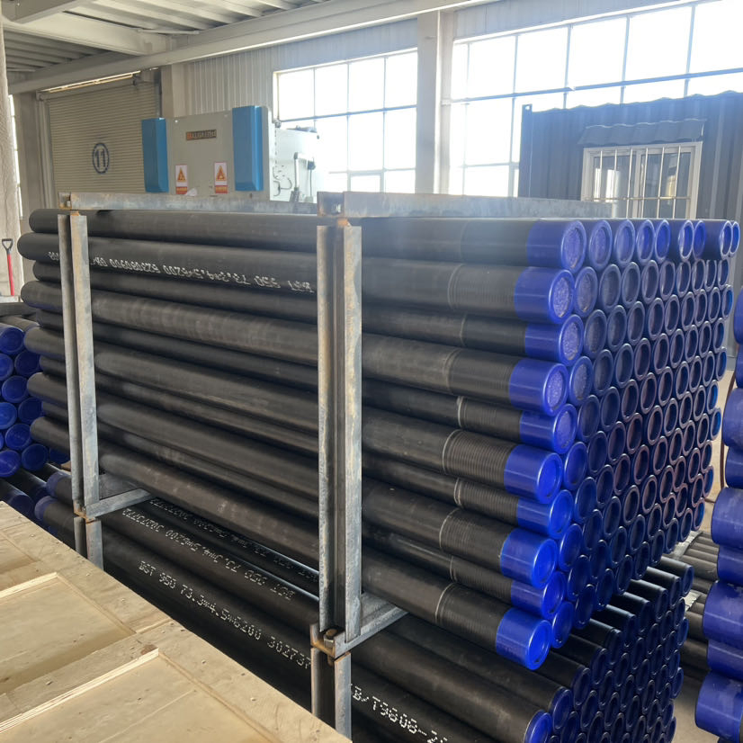 Crawler Chain Mining Mineral Borehole Machinery Core Water Well Drilling Machine Rig Rod in China