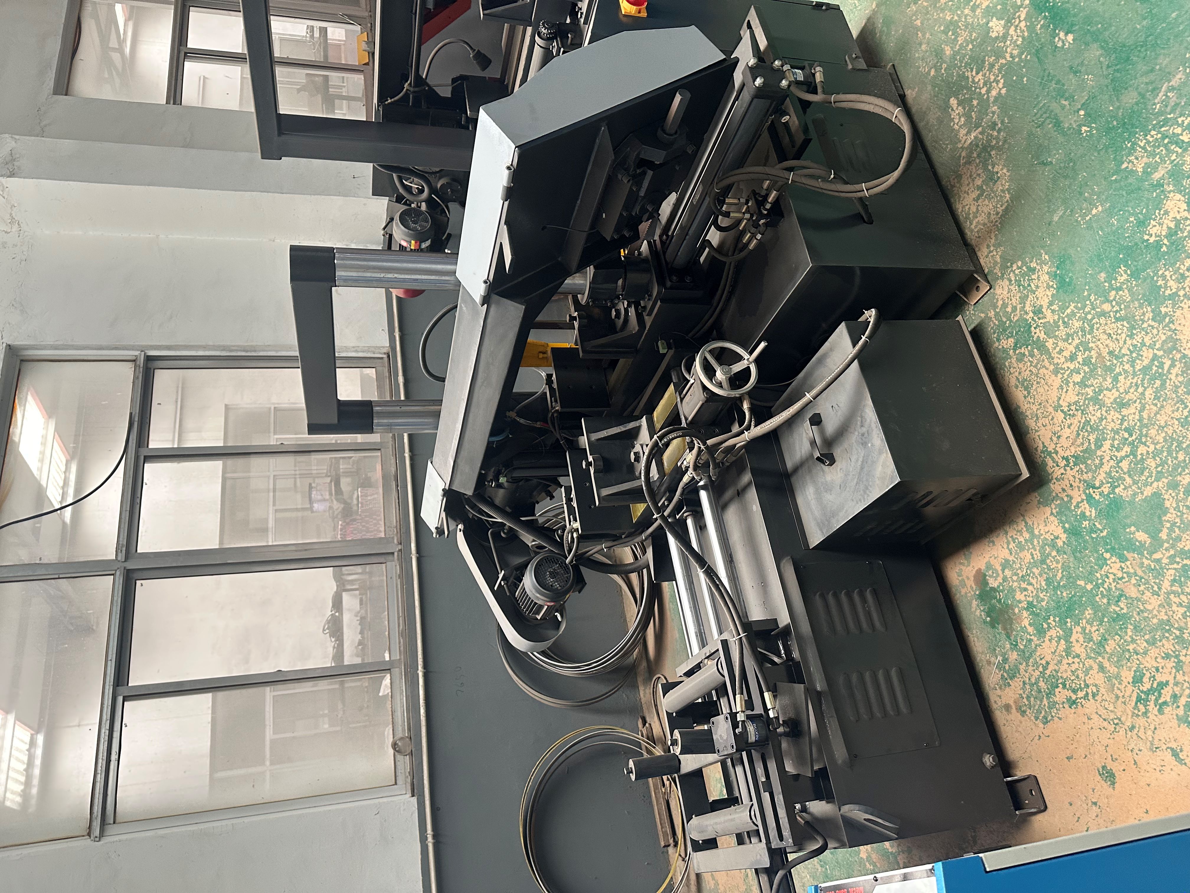 Станок ленточнопильный автоматический по металлу GZ4232