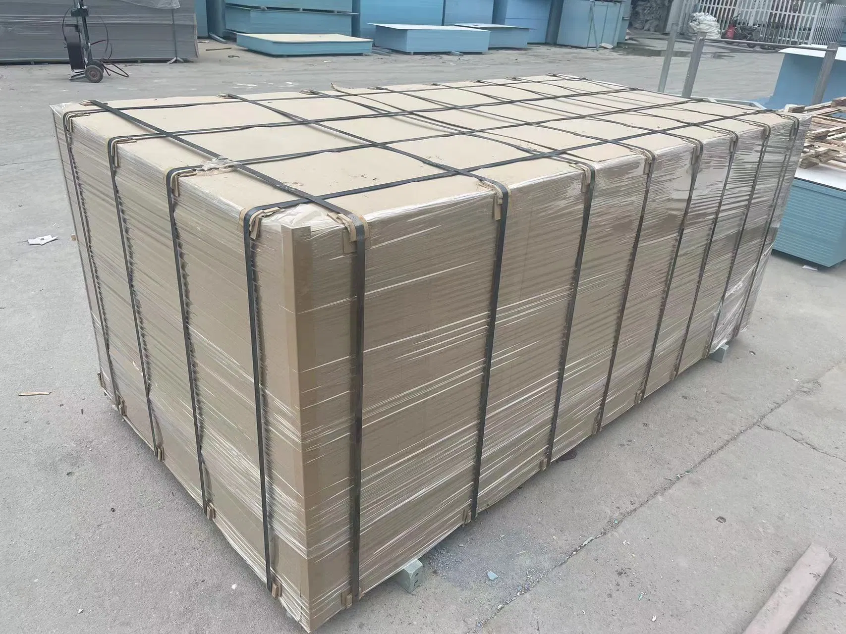 Полая PP плита 1220x2440x15 мм для опалубки колонн