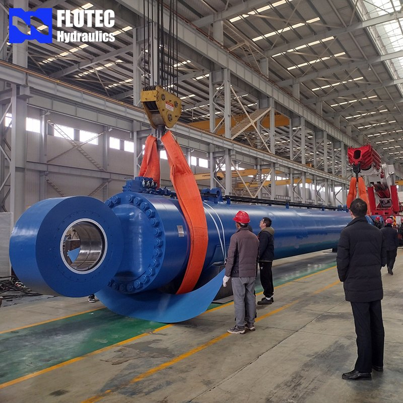 Гидравлический цилиндр для плавучей копровой установки