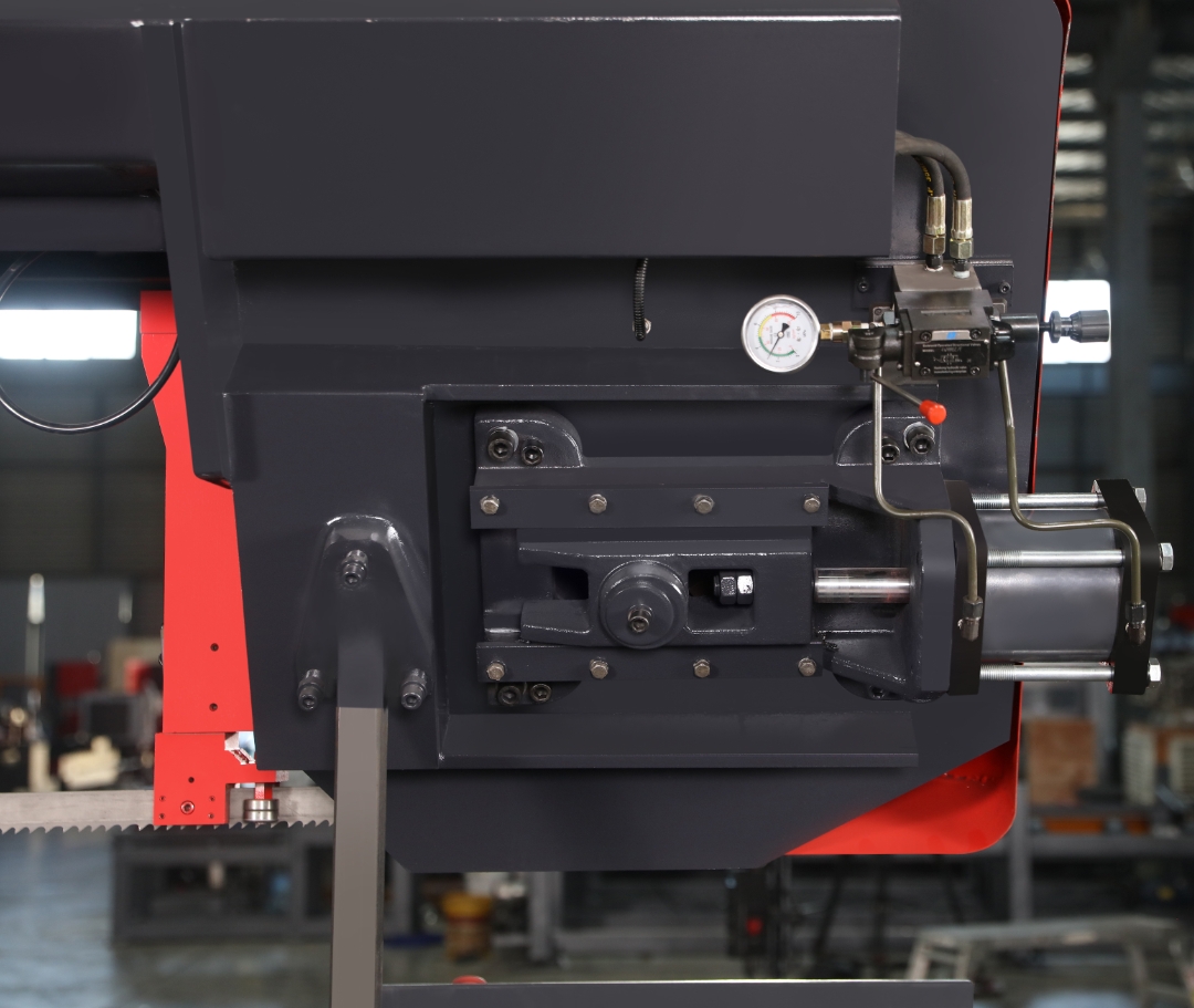 Ленточная пила по металлу автоматическая ЧПУ 500 мм