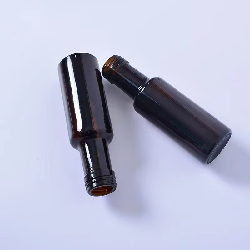 Стеклянная бутылка 100 мл для масла и соусов, квадратная, янтарная