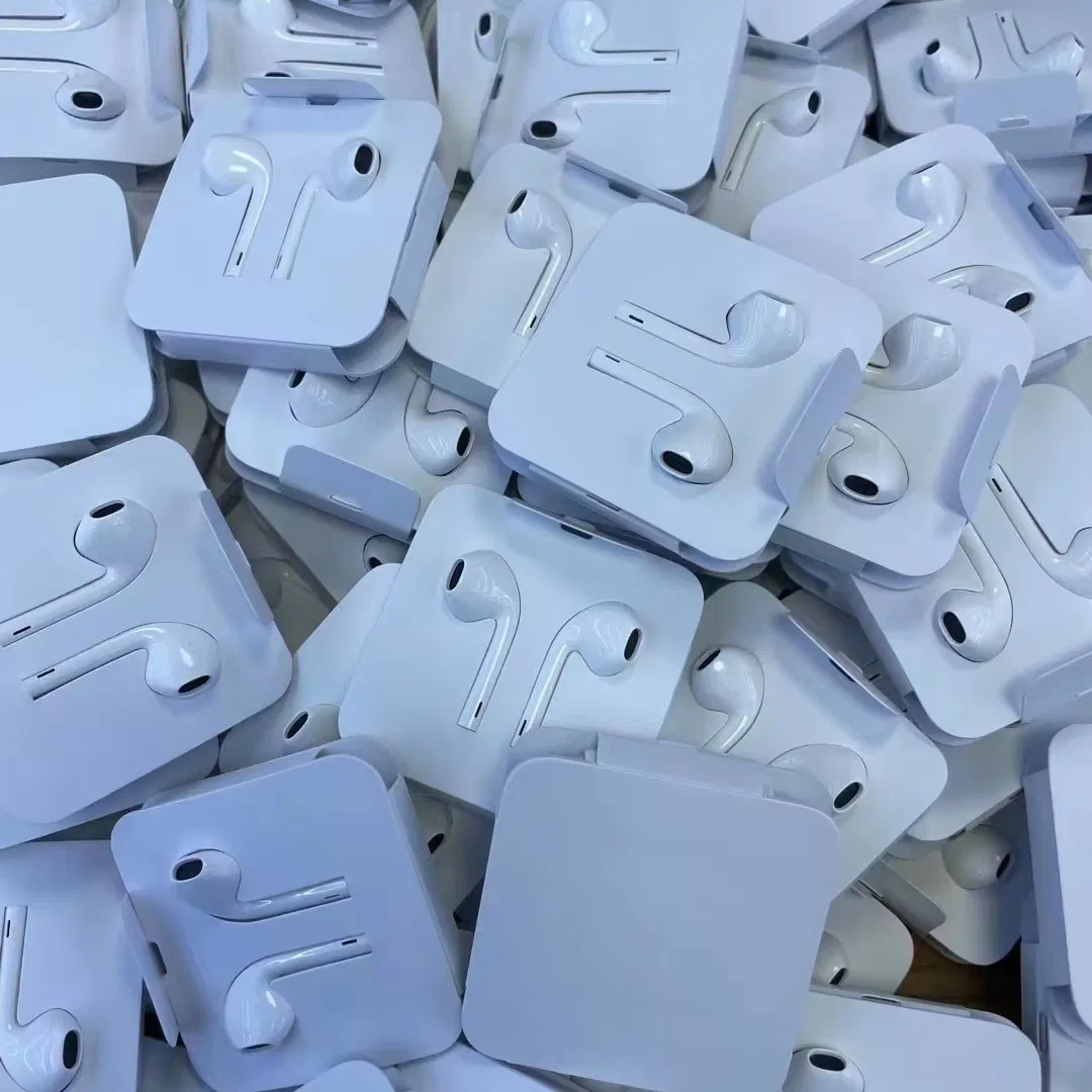 Наушники EarPods с Lightning для iPhone