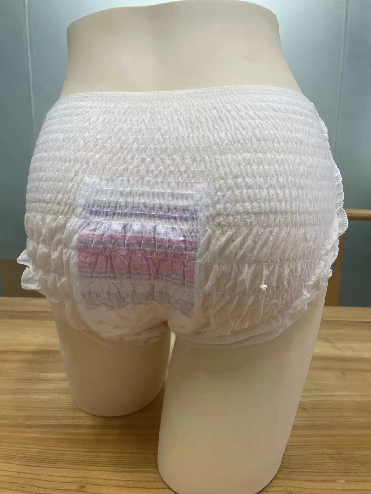 China Production Factory Direct Supply Ultra Absorbent Super Soft Disposable Menstrual Pants / Menstrual Panties / Period Panties for Heavy Flow