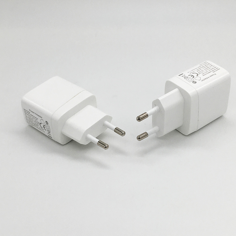 Сетевой USB-зарядник 18W с адаптером для EU/US, быстрая зарядка