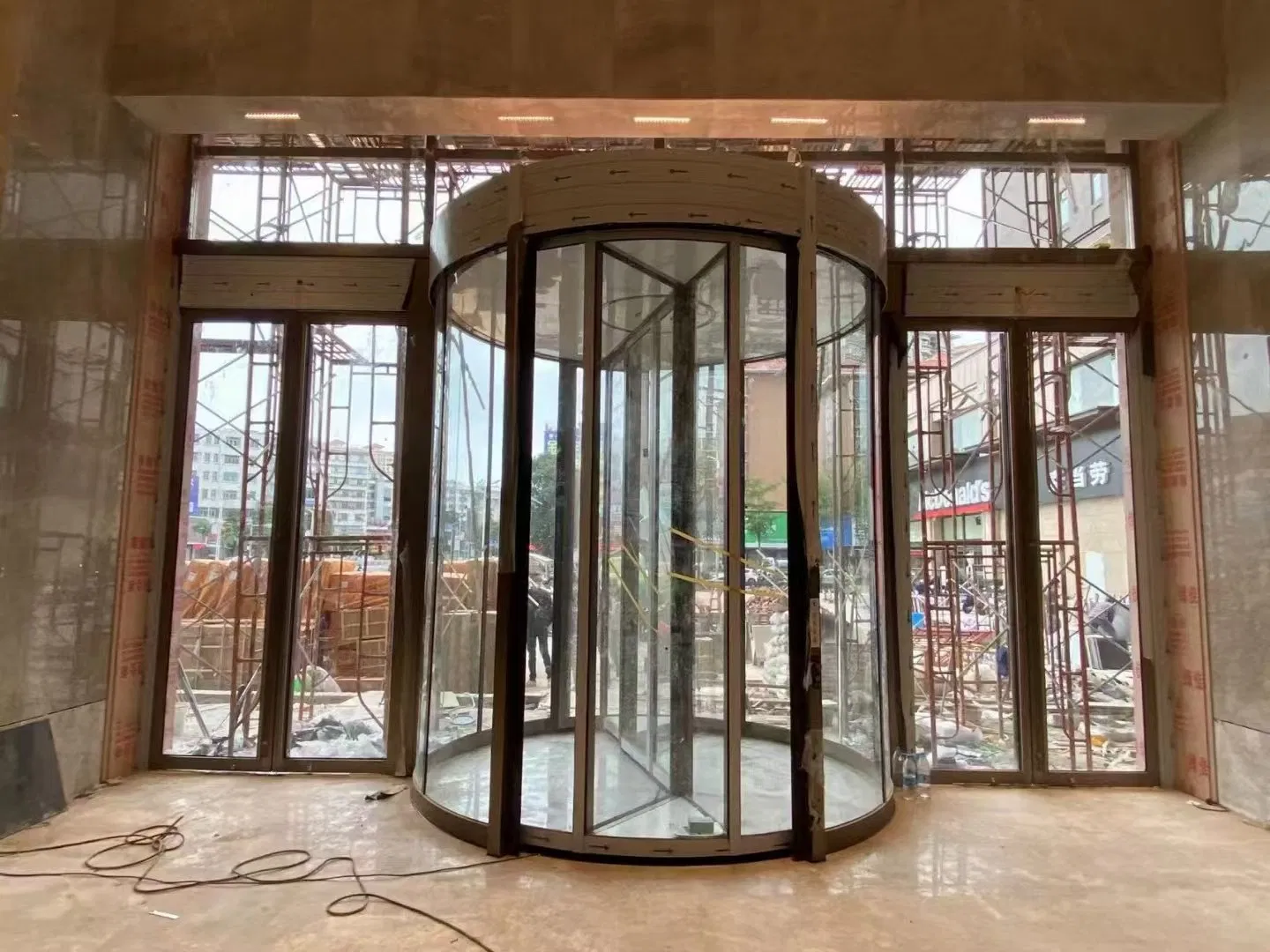 China Manual Automatic Commercial Entrance Revolving Door Large Comprehensive Rotation Sliding Glass Door