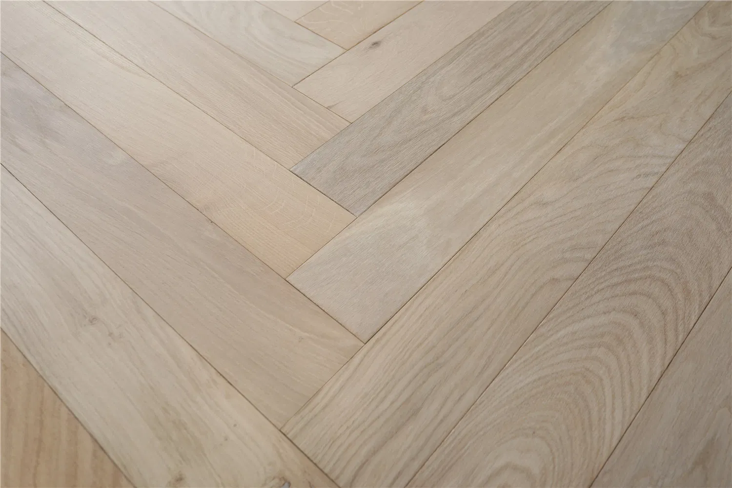 Инженерная паркетная доска Северный дуб, водонепроницаемая, 45/60