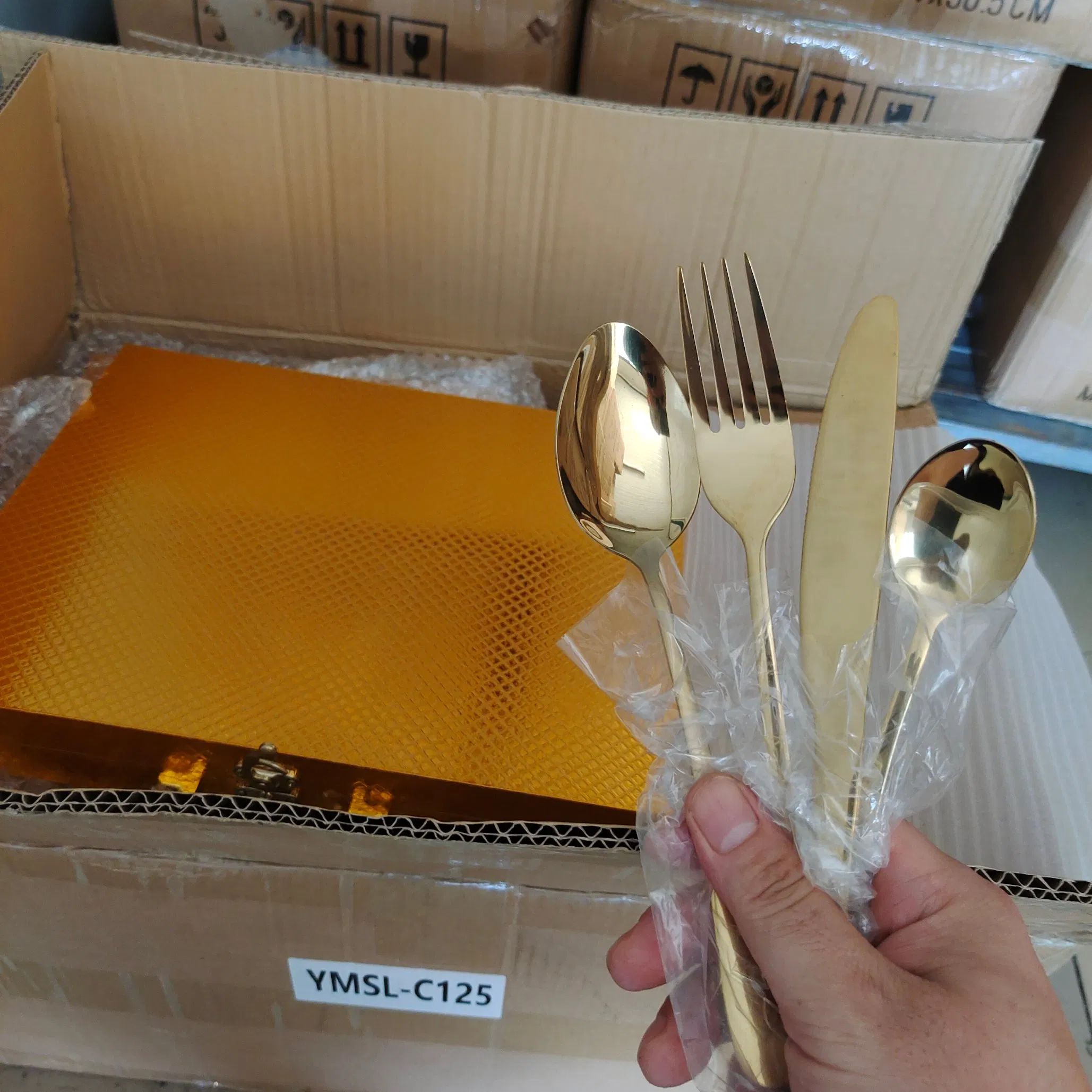 Hot Sell 24PCS Stainless Steel Hotel Restaurant Spoon Fork Steak Knife Cutlery Sets 24 PCS Cutlery Set Gold Silver Cutlery Sets Stainless Steel 24 PCS