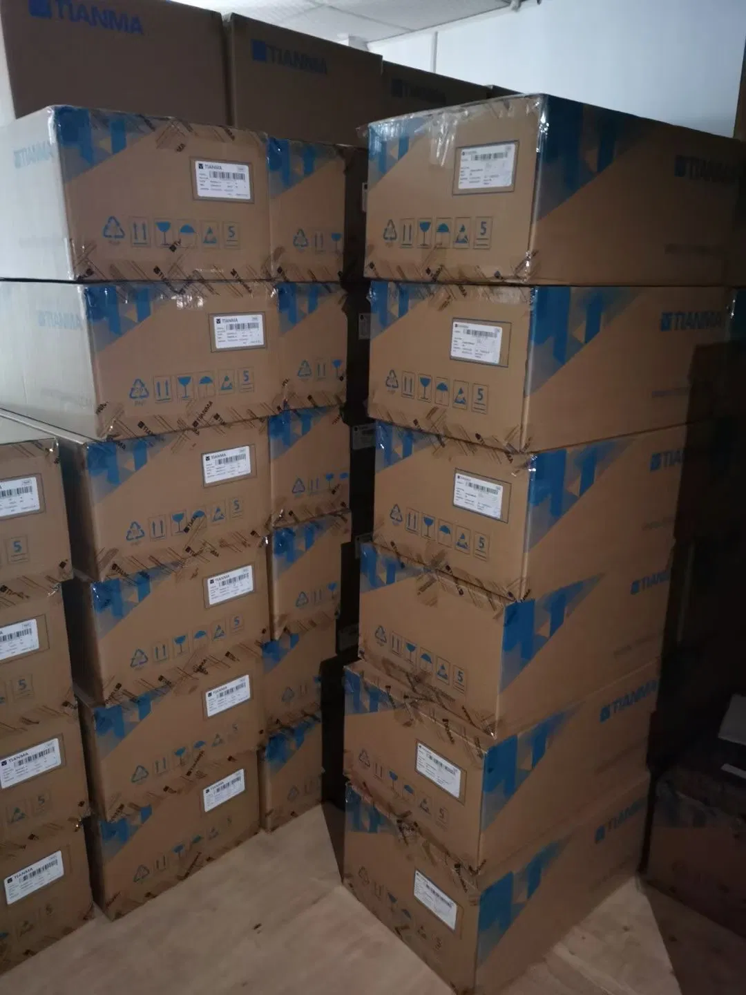 Applied to Industrial and Medical Equipment Tianma Microelectronics 10.4 Inch TM104sdhg30-71