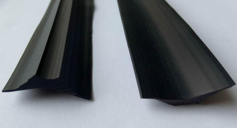 25mm 30mm Black PVC Cove Formers/ Cove Fillet for Vinyl Floor Rolls
