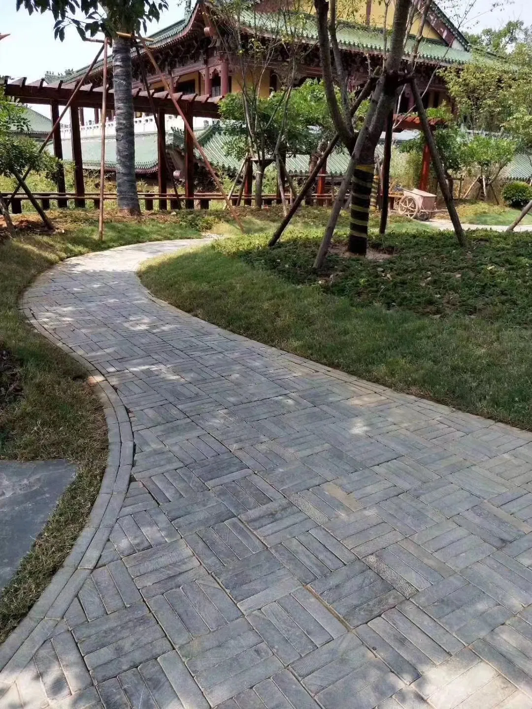 Cheap Natural Stone Saw Cut Grey Limestone Brick Stone and Corner for Wall Decoration
