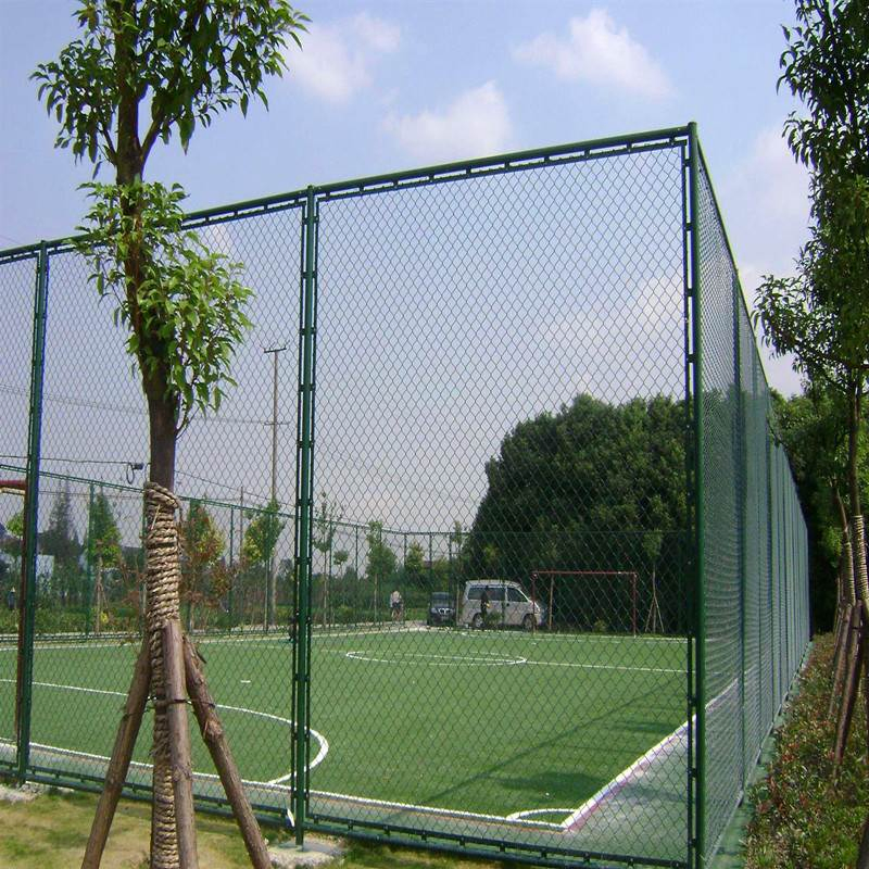 Diamond Mesh Fence Outdoor Soccer Field Basketball Court Fence