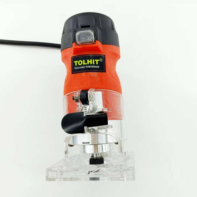 Электрический триммер для кромки 580Вт с набором фрез 6мм