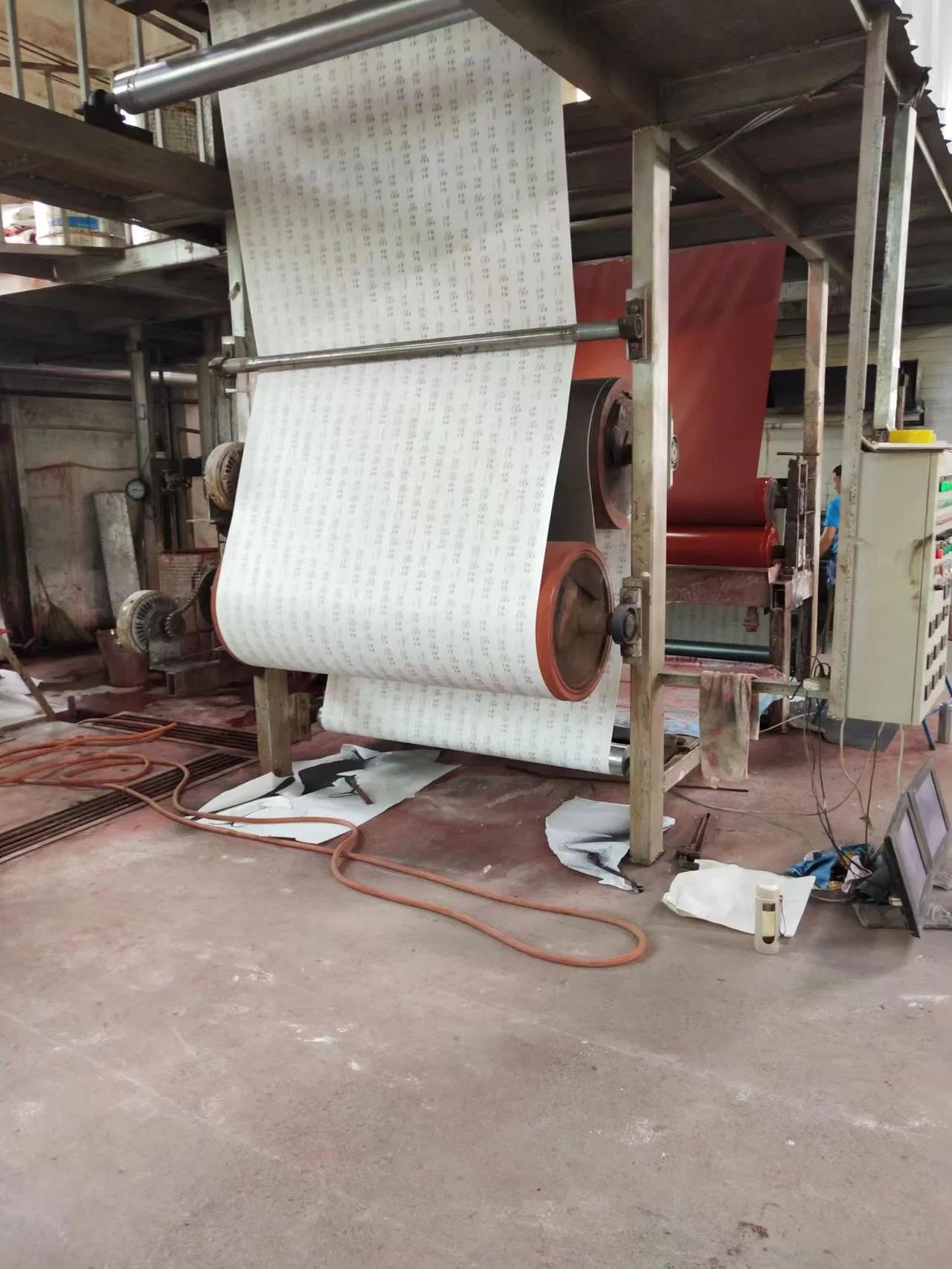 Абразивный рулон Jumbo, красный, оксид алюминия