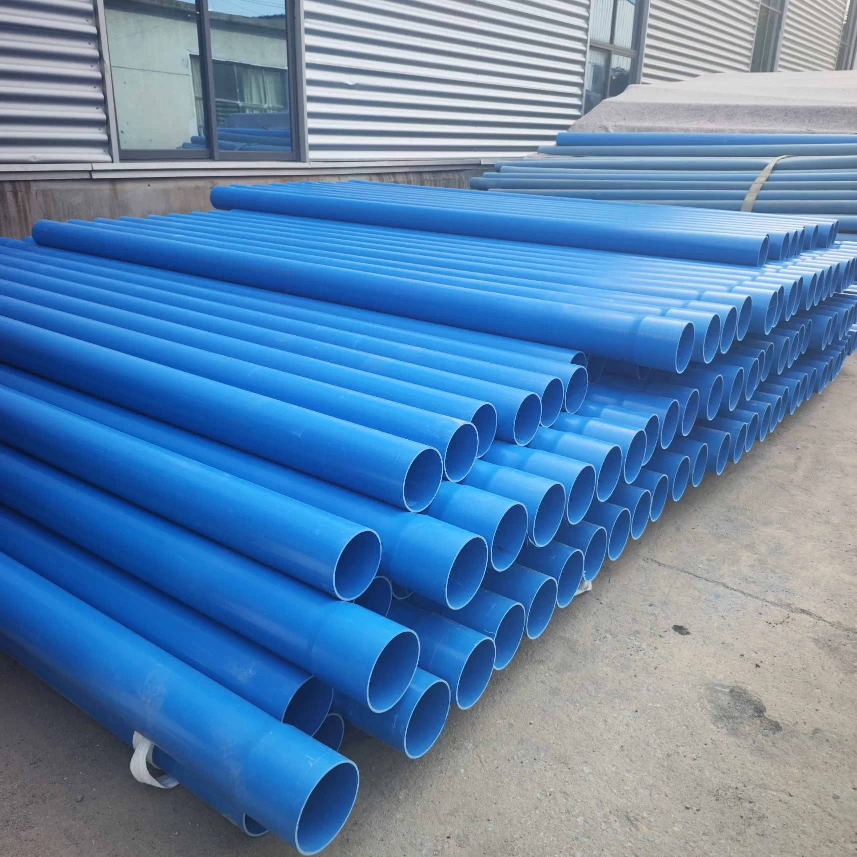 Труба UPVC синяя DN 125 мм для скважин и бурения