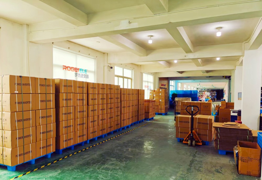 Инвертор RV 3000 Вт