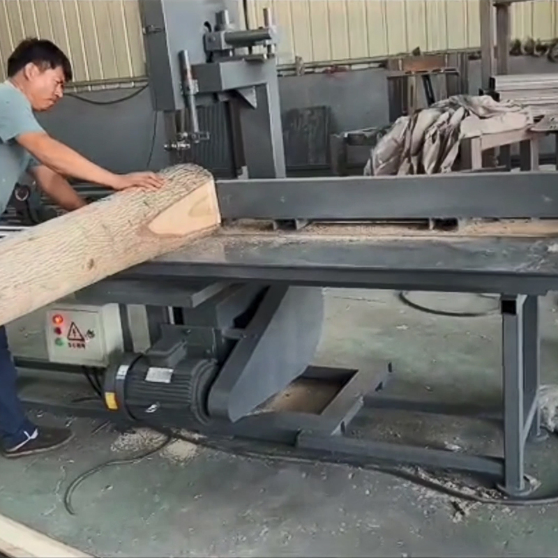 Ленточная пила по дереву вертикальная портативная