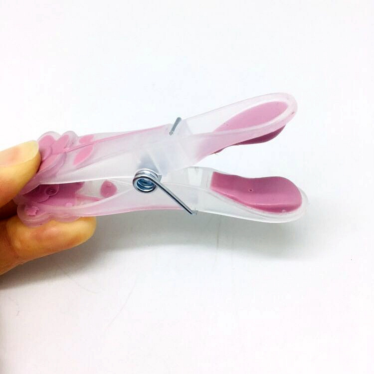 Rose Pattern TPR Soft Grip Plastic Clothes Pegs, Non-Slip Laundry Clips for Household and Outdoor Use