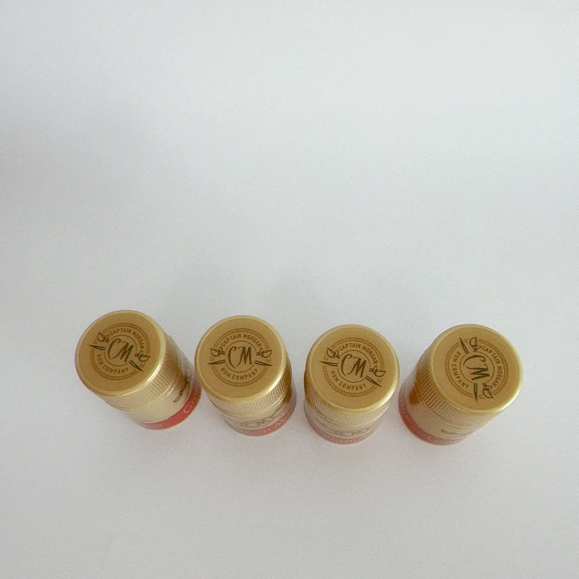 Wholesale Customized Color Logo Aluminum Plastic Bottle Caps for Vodka Whisky