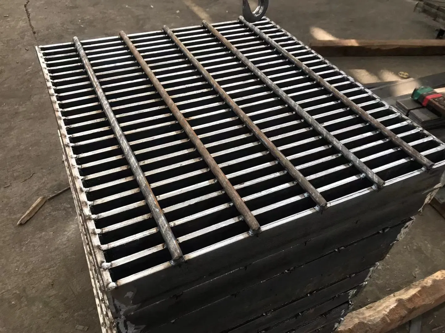 Black Welded Grating