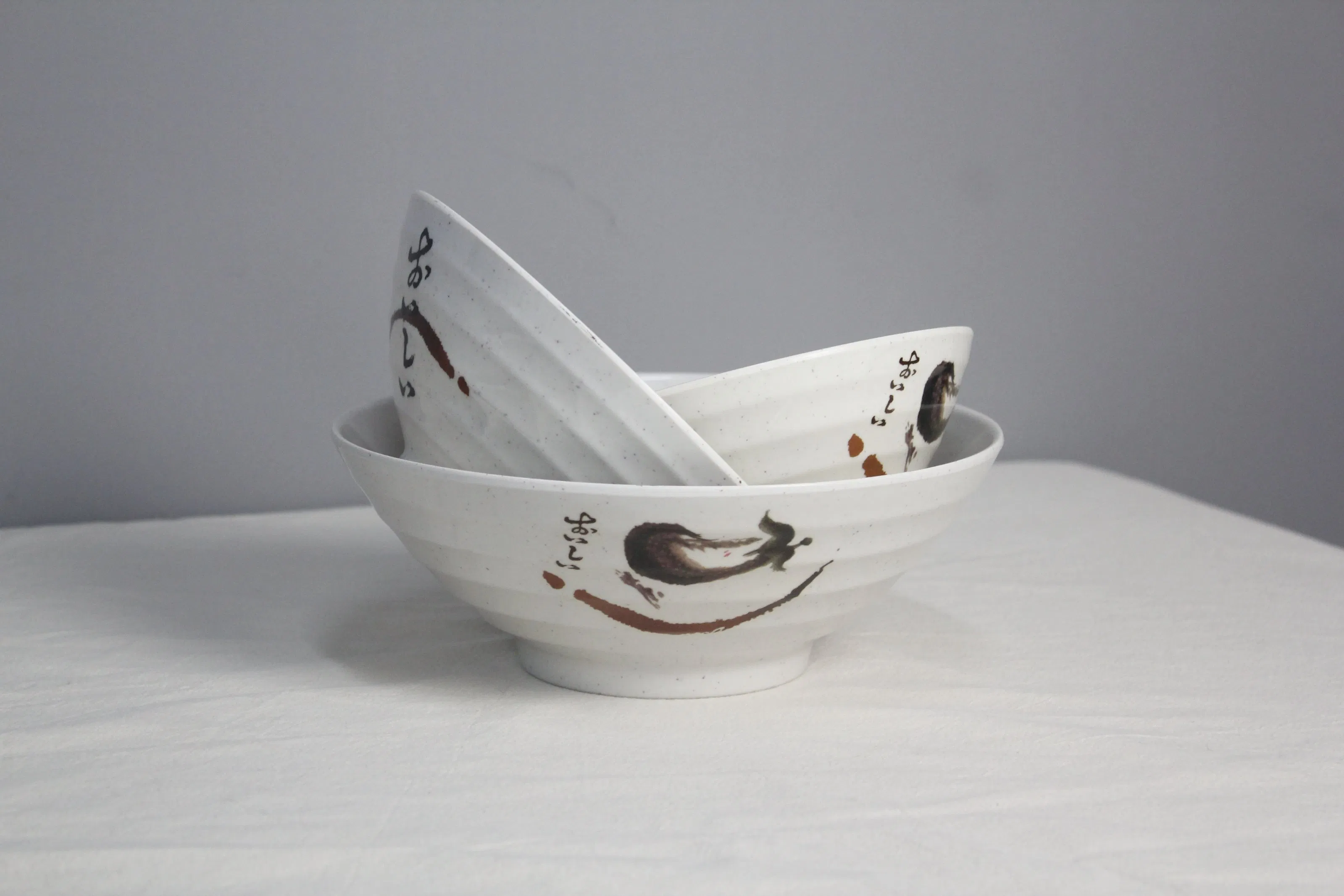 Red and Black Two-Color Melamine Noodle Bowl Characteristic Japanese Ramen Bowl
