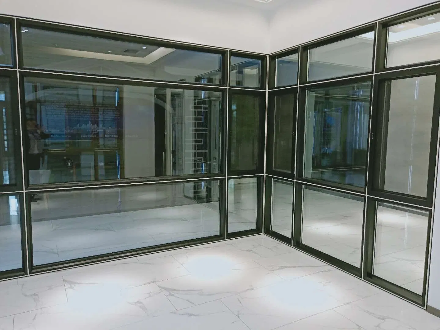 Aluminium Bathroom Glass Folding Door