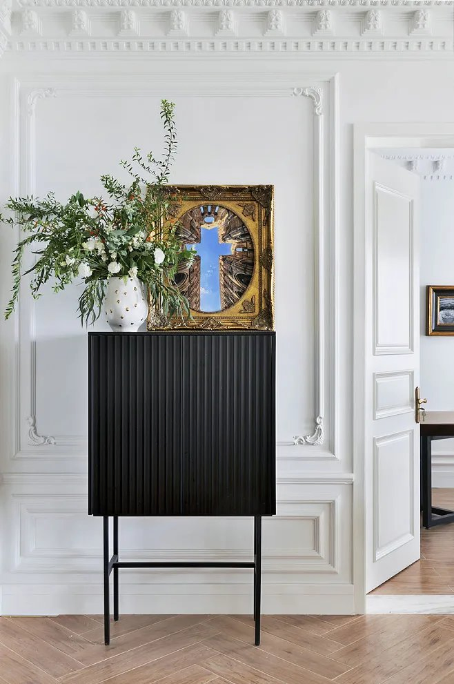 Restaurant Wall Decoration PU Line Moulding Cornices Ceiling for Sale