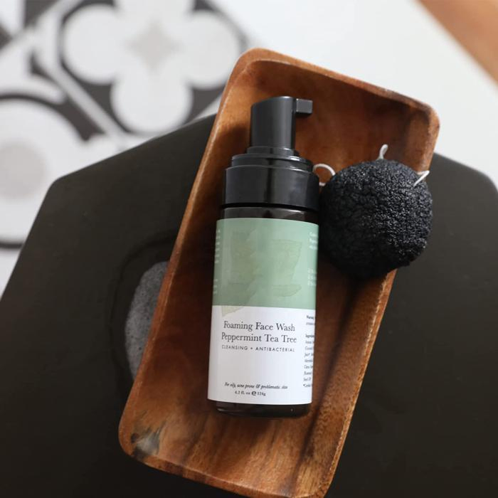 Wholesale Price Deep Cleansing Face Wash Anti Acne Brightening Whitening Private Label Moisturizing Cleanser Facial Tea Tree Vitamin C Cleanser