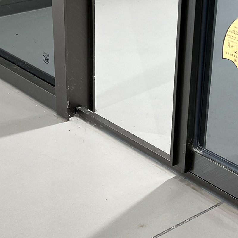 Tempered Swing Bathroom Glass Doors with Modern Framed Glass for Hotels