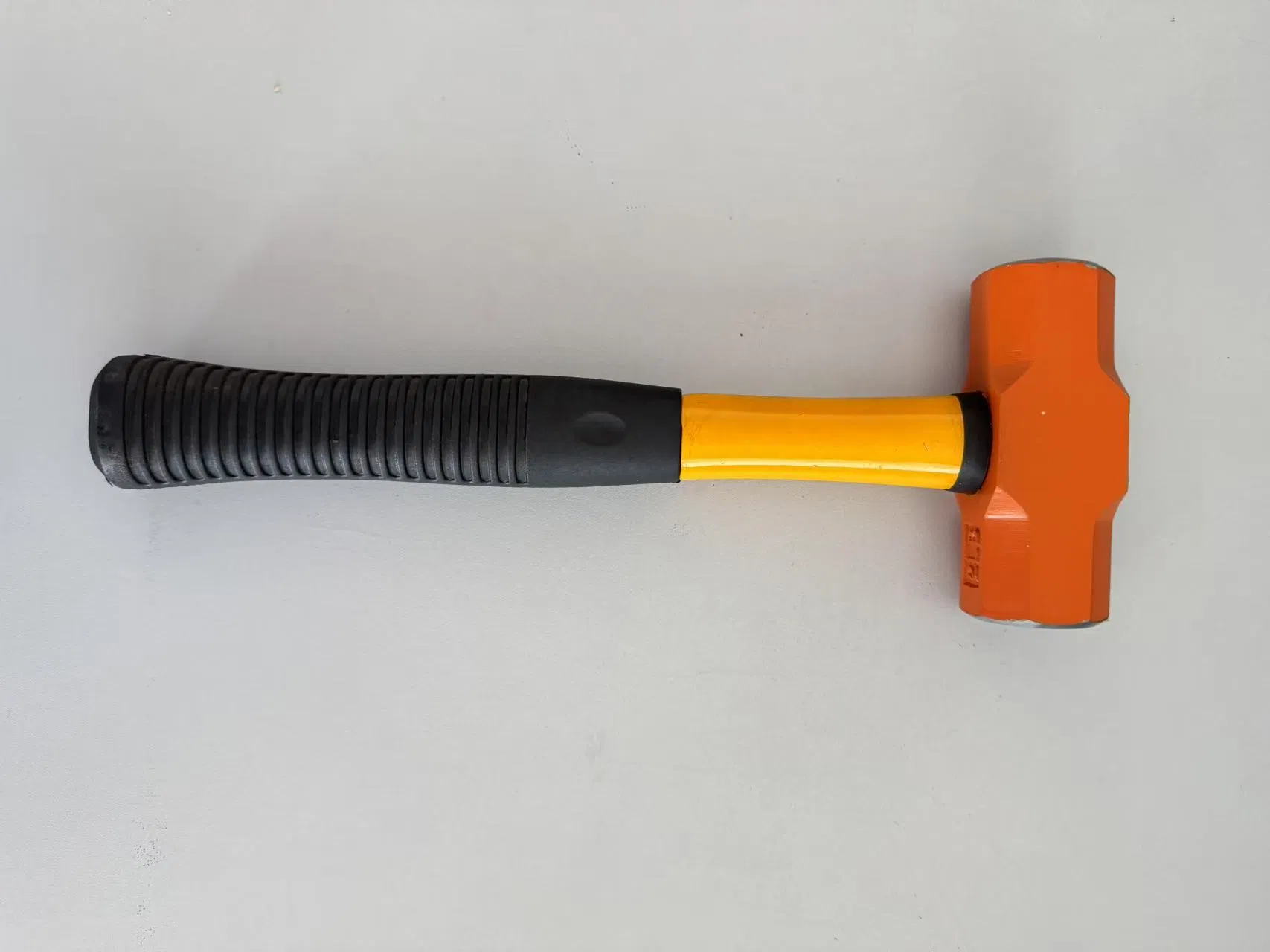 Premium American Claw Hammer for Professional Construction Use