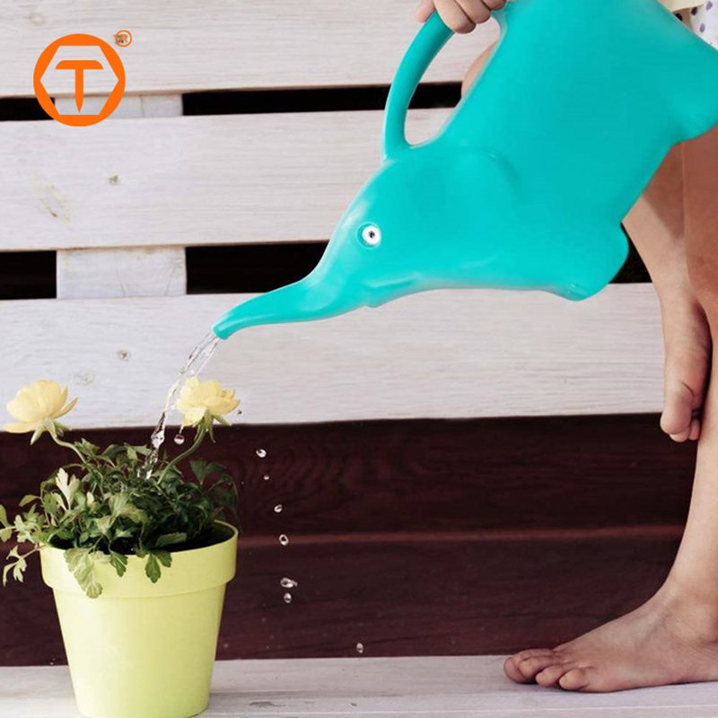 2.2L Cartoon Decorative Cute Animal Kids Water Can Children's Garden Plastic Watering Can for Home Flowers