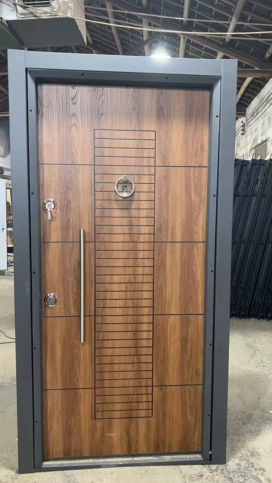 Металлическая входная дверь Win-Star, сталь, WPC