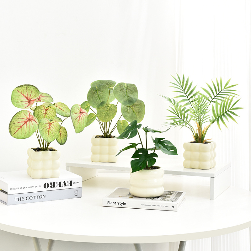 Бонсай искусственный в горшке с цветком