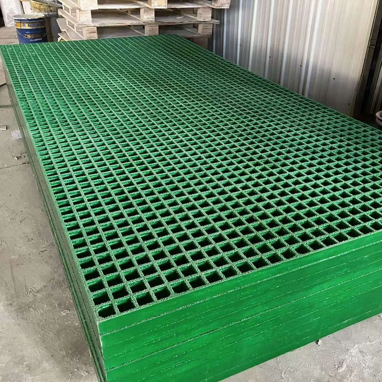 Professional Supplier FRP Grating Sheet Non-Magnetic Insulation Fiberglass Grating for Car Wash Mats