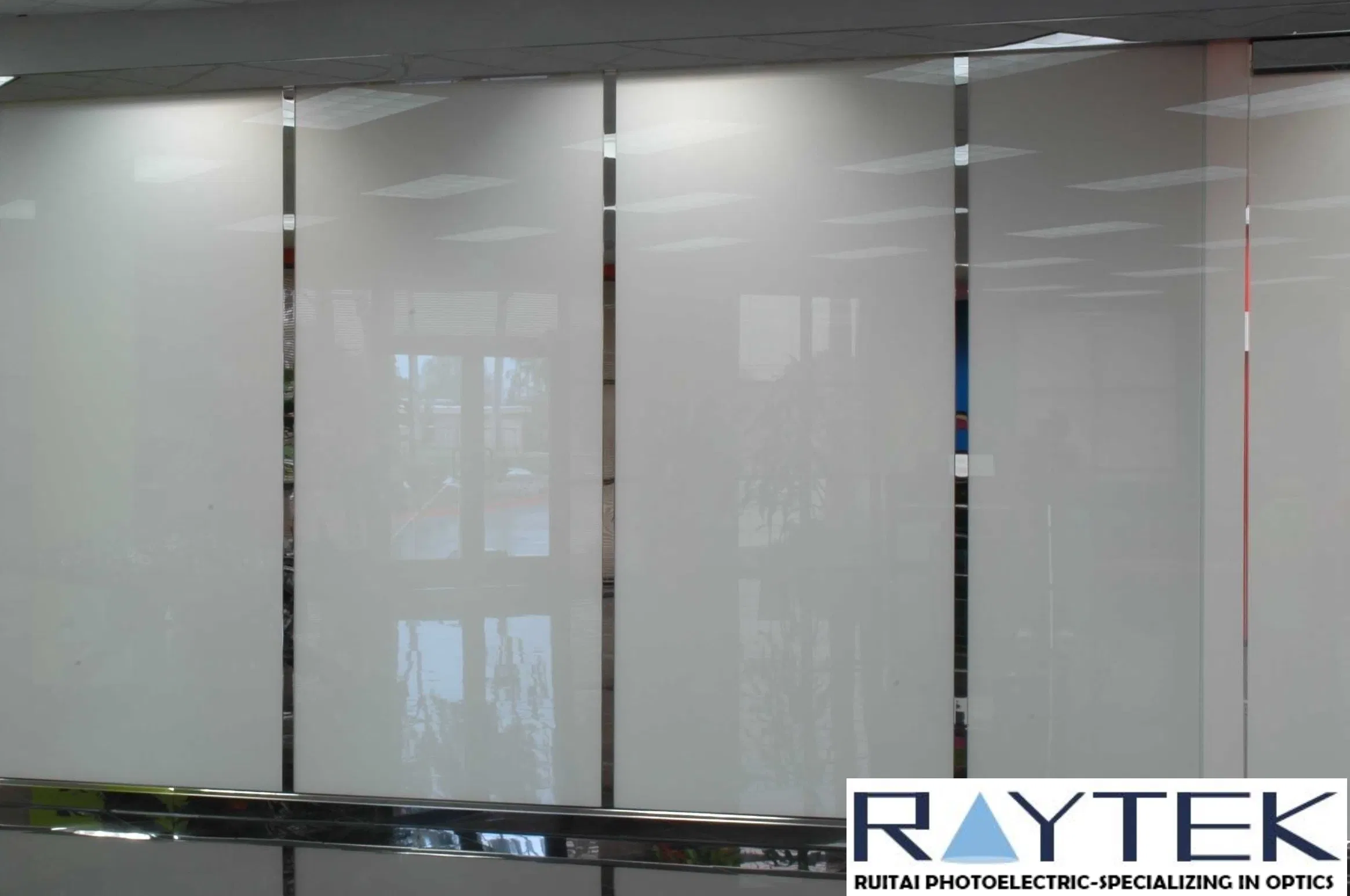 Photochromic Glass/Color Changing Glass/Building Glass